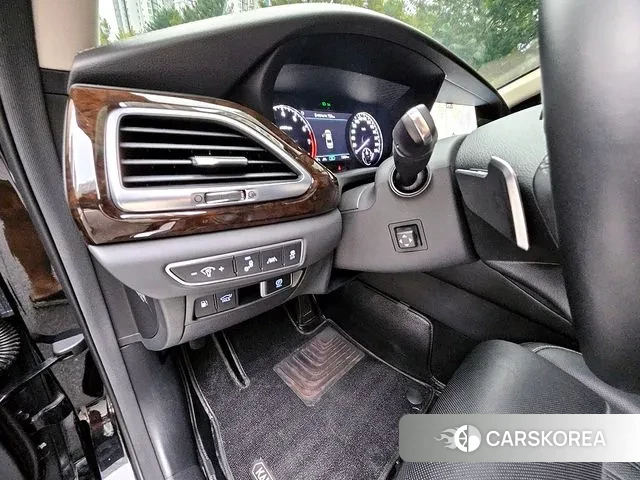 Genesis G90 id 3407611 из Кореи 19