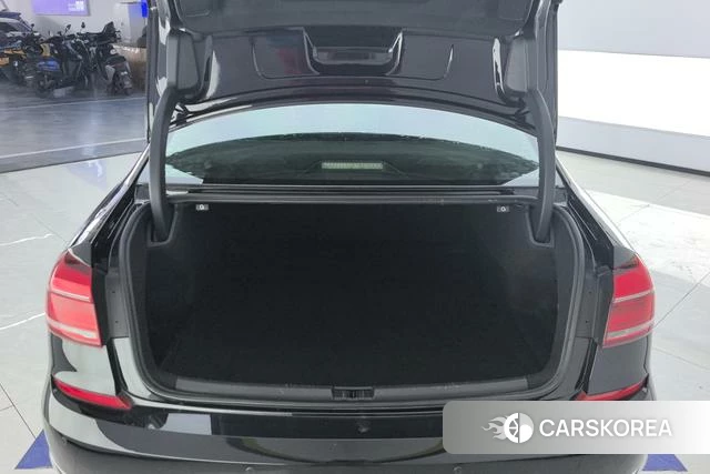 Volkswagen Passat id 4212201 из Китая 16