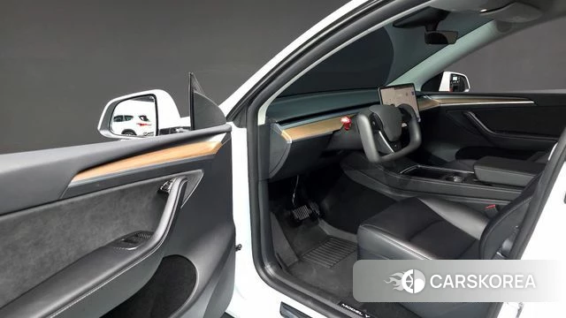 Tesla Model Y id 4847720 из Кореи 32