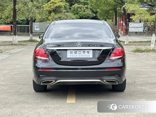Mercedes-Benz E-class id 3968852 из Китая 29
