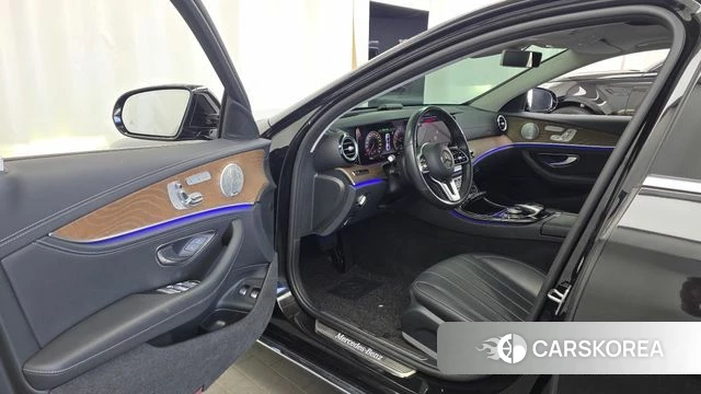 Mercedes-Benz E-Class W213 id 4430000 из Кореи 30