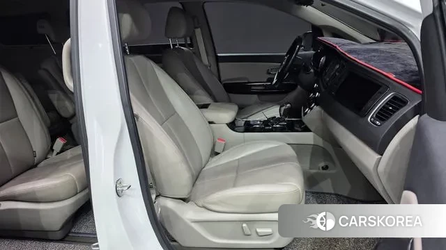 Kia The New Carnival id 3682144 из Кореи 20