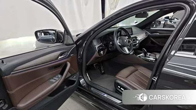 BMW 5 Series (G30) id 2970652 из Кореи 20