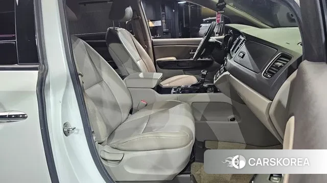 Kia All New Carnival id 3150494 из Кореи 20