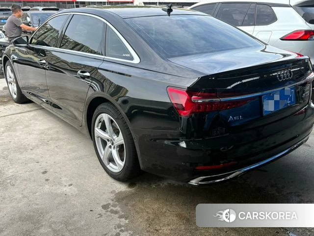 Audi A6L id 4299967 из Китая 16