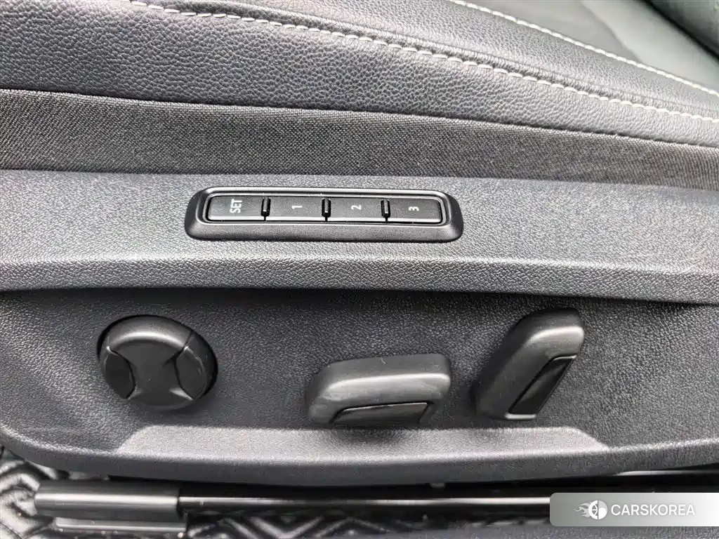 Volkswagen Passat id 4538857 из Китая 20