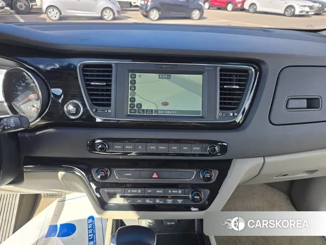 Kia The New Carnival id 3737073 из Кореи 20