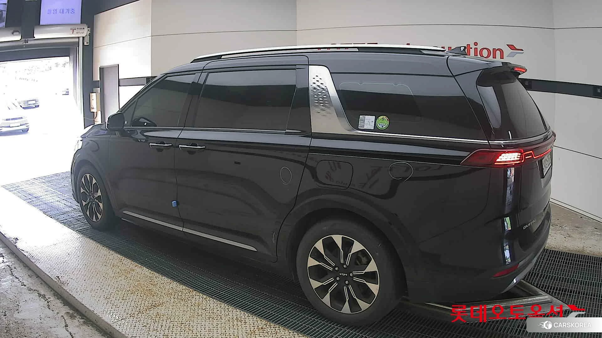 Kia Carnival id 4664311 из Кореи 38