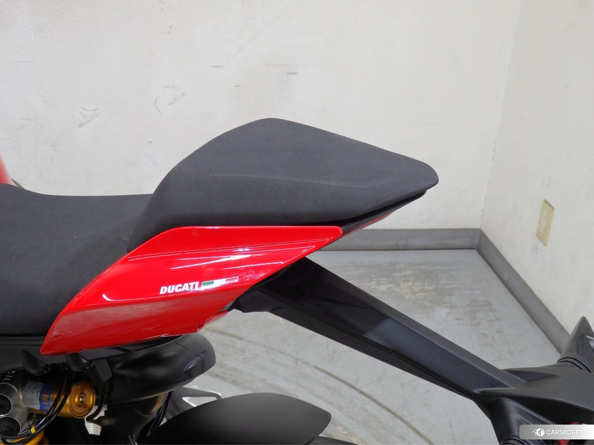 Ducati STREETFIGHTER V4 S id 4374400 из Японии 30
