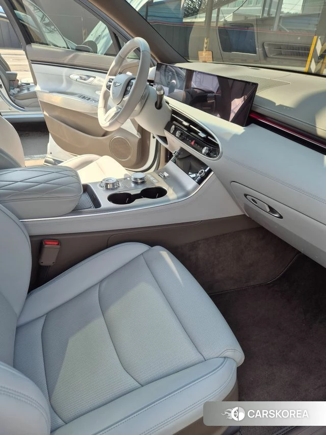 Genesis GV70 id 3825830 из Кореи 12