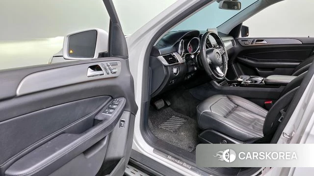 Mercedes-Benz GLE - Class W166 id 4417158 из Кореи 32