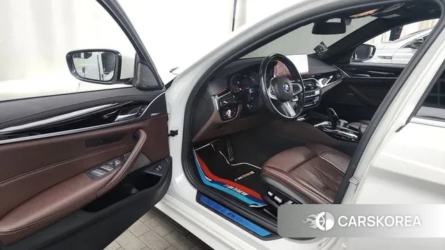 BMW 5 Series (G30) id 3458957 из Кореи 20