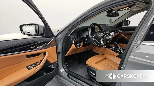 BMW 5 Series (G30) id 3453443 из Кореи 20