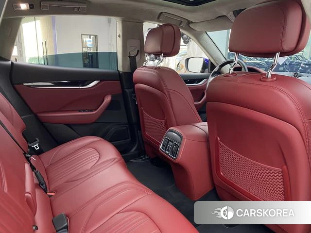 Maserati Levante id 3856227 из Китая 37