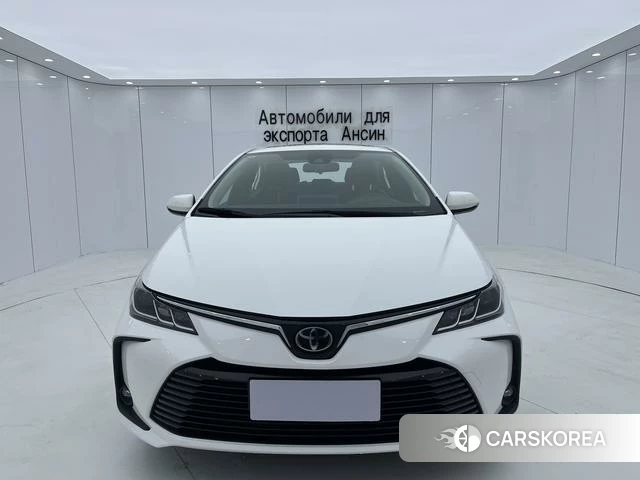 Toyota Corolla id 4365832 из Китая 19