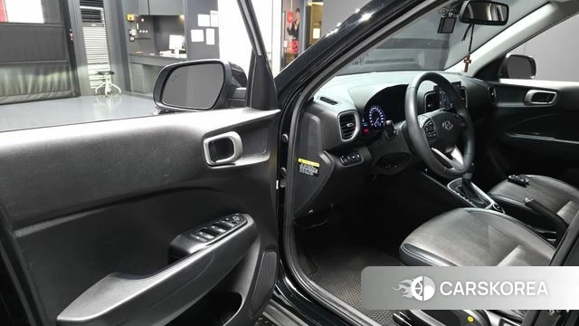 Hyundai Venue id 4403074 из Кореи 32