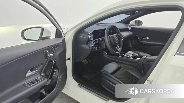 Mercedes-Benz A-Class W177 id 4535703 из Кореи 20