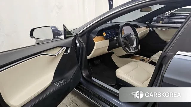 Tesla Model S id 3479674 из Кореи 20