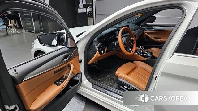 BMW 5 Series (G30) id 3737351 из Кореи 20