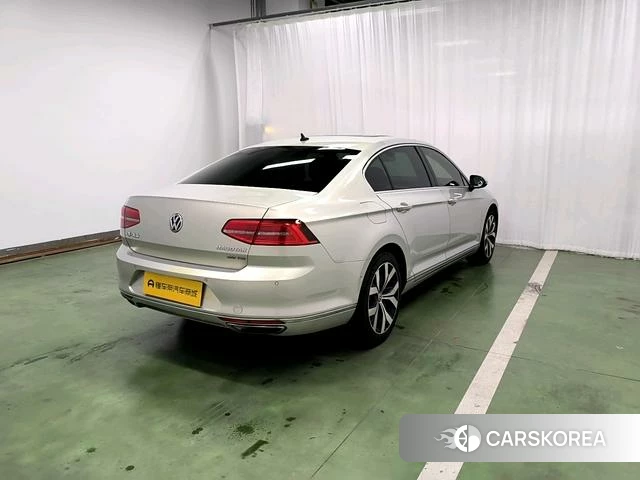 Volkswagen Magotan id 4238077 из Китая 20