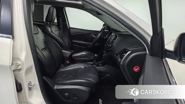 Jeep Cherokee (KL) id 3612787 из Кореи 20