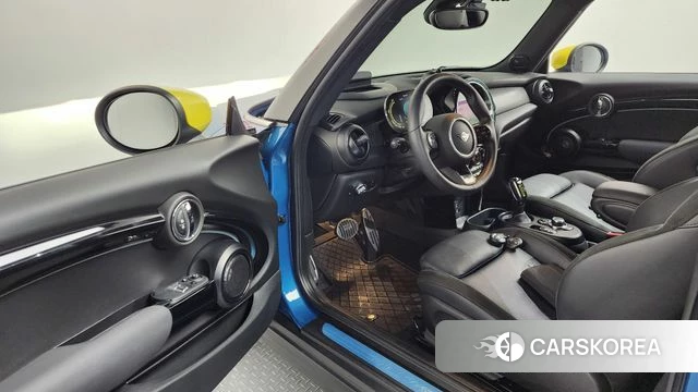 Mini Cooper Electric id 4194715 из Кореи 31