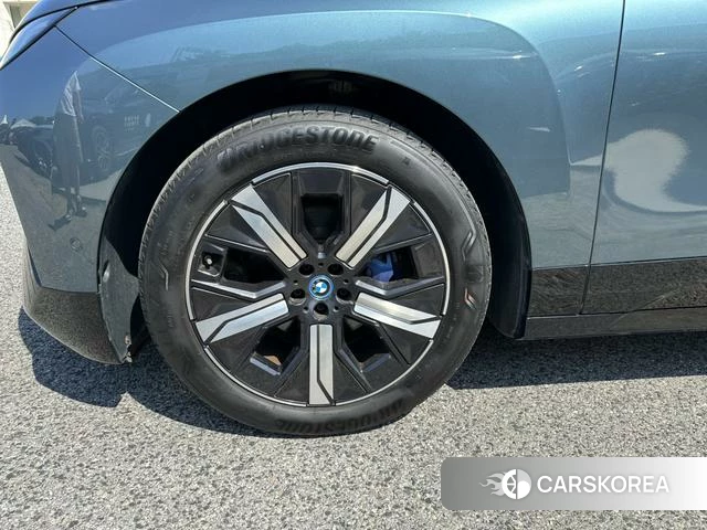 BMW iX id 4259001 из Китая 15