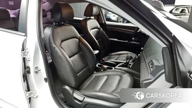 Hyundai The New Avante AD id 3434415 из Кореи 20