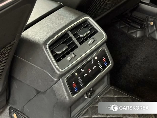 Audi A6L id 4275828 из Китая 28
