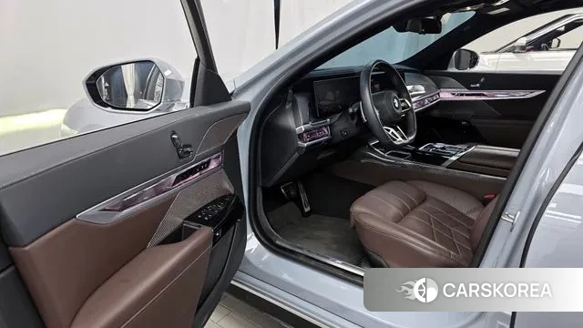 BMW 7 Series (G70) id 3400265 из Кореи 20