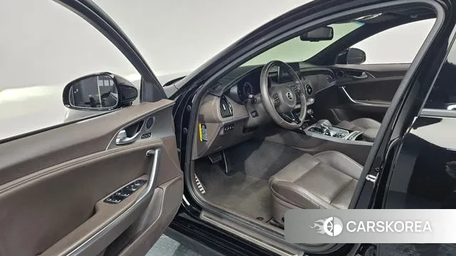 Kia Stinger id 3728279 из Кореи 20