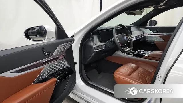 BMW i7 (G70) id 3654206 из Кореи 20