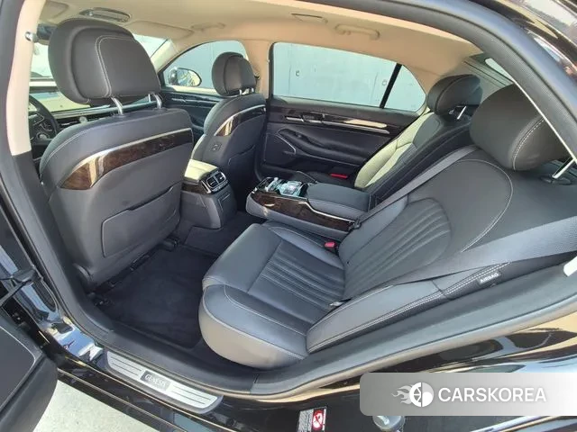 Genesis G90 id 3672496 из Кореи 20