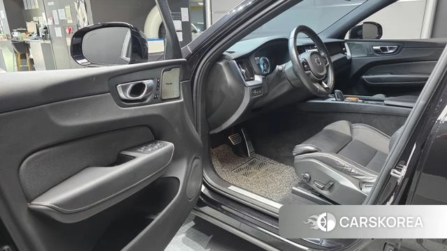 Volvo XC60 second Generation id 4490031 из Кореи 30