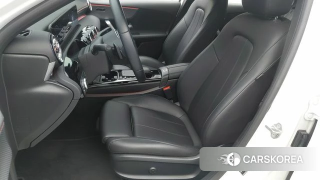 Mercedes-Benz A-Class W177 id 4481915 из Кореи 20