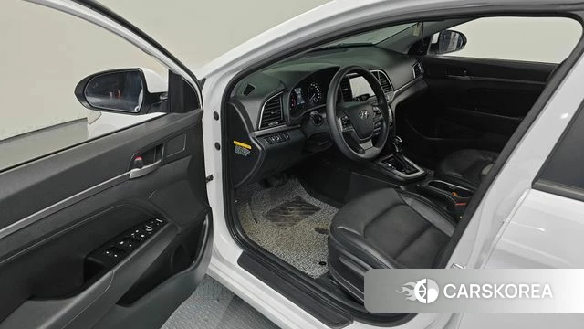 Hyundai Avante AD id 4331804 из Кореи 20