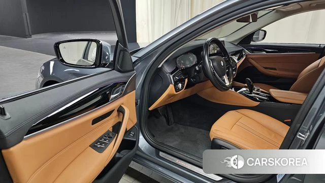 BMW 5 Series (G30) id 3965844 из Кореи 20