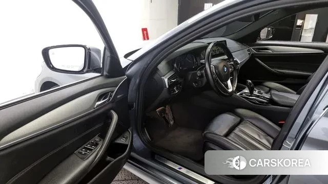 BMW 5 Series (G30) id 3055593 из Кореи 20