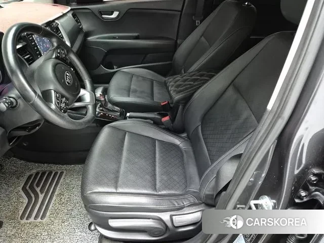 Kia Stonic id 3243735 из Кореи 18