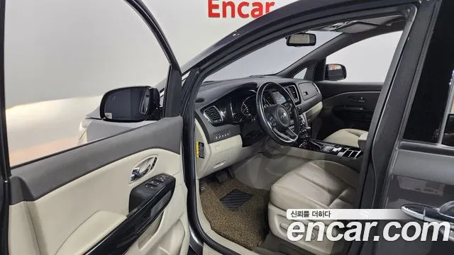 Kia All New Carnival id 2814003 из Кореи 20