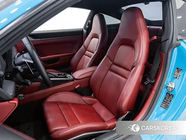 Porsche 911(992) id 3209390 из Кореи 20