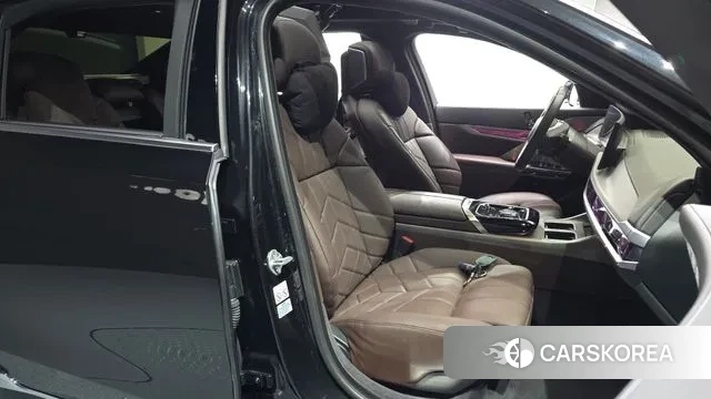 BMW i7 (G70) id 3534129 из Кореи 20