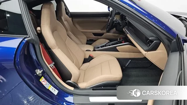 Porsche 911(992) id 3596335 из Кореи 20