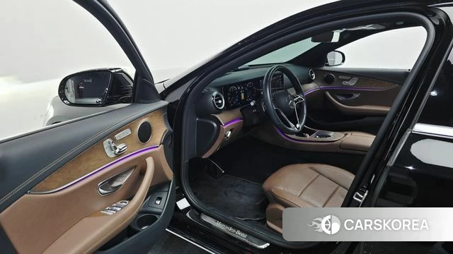 Mercedes-Benz E-Class W213 id 4636887 из Кореи 36