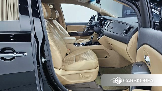 Kia The New Carnival id 3873766 из Кореи 20