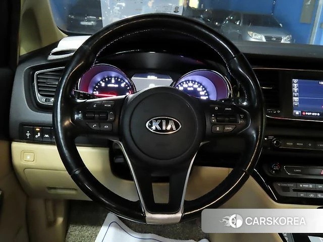 Kia The New Carnival id 4285919 из Кореи 20