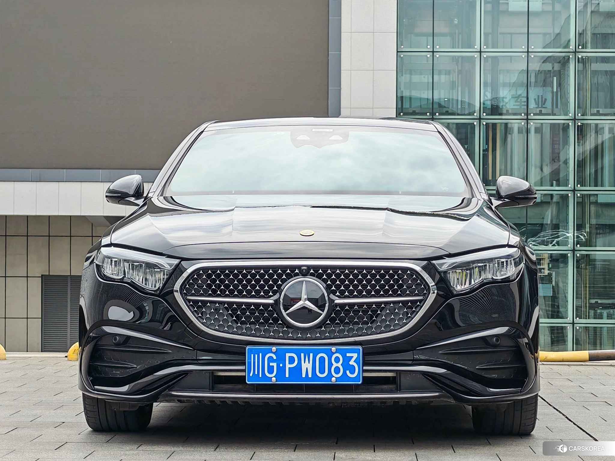 Mercedes-Benz E-Class id 4513698 из Китая 21