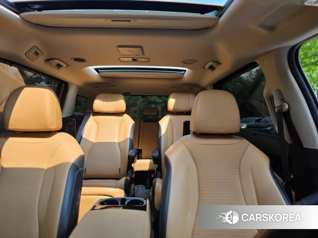 Kia Carnival 4th generation id 4402302 из Кореи 20