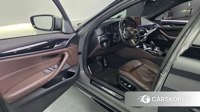 BMW 5 Series (G30) id 3598101 из Кореи 20