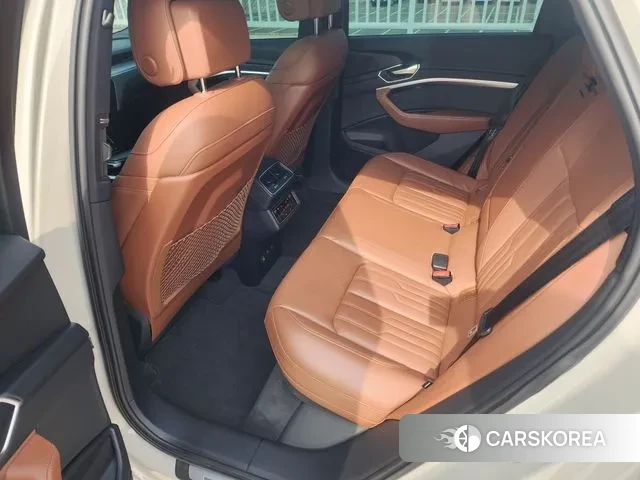 Audi e-Tron id 3690722 из Кореи 20